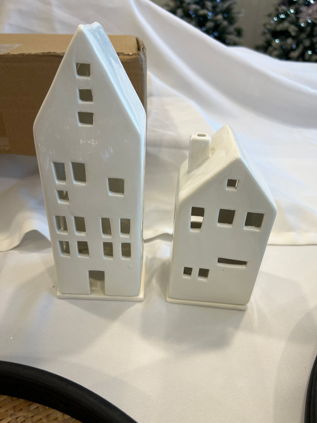 White Ceramic Tealight House Medium