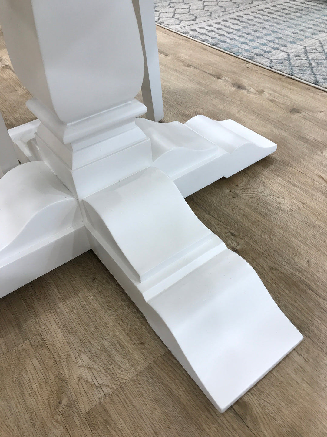 Hampton Round Dining Table 120cm Diameter