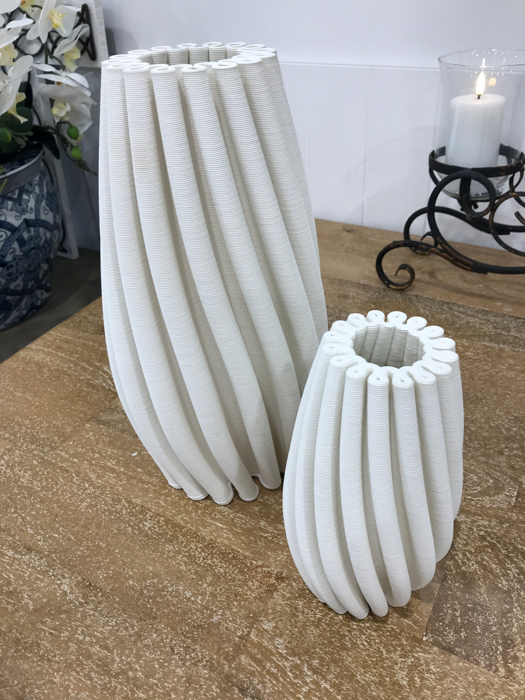 Nord Ceramic White Swirled Vase Lge
