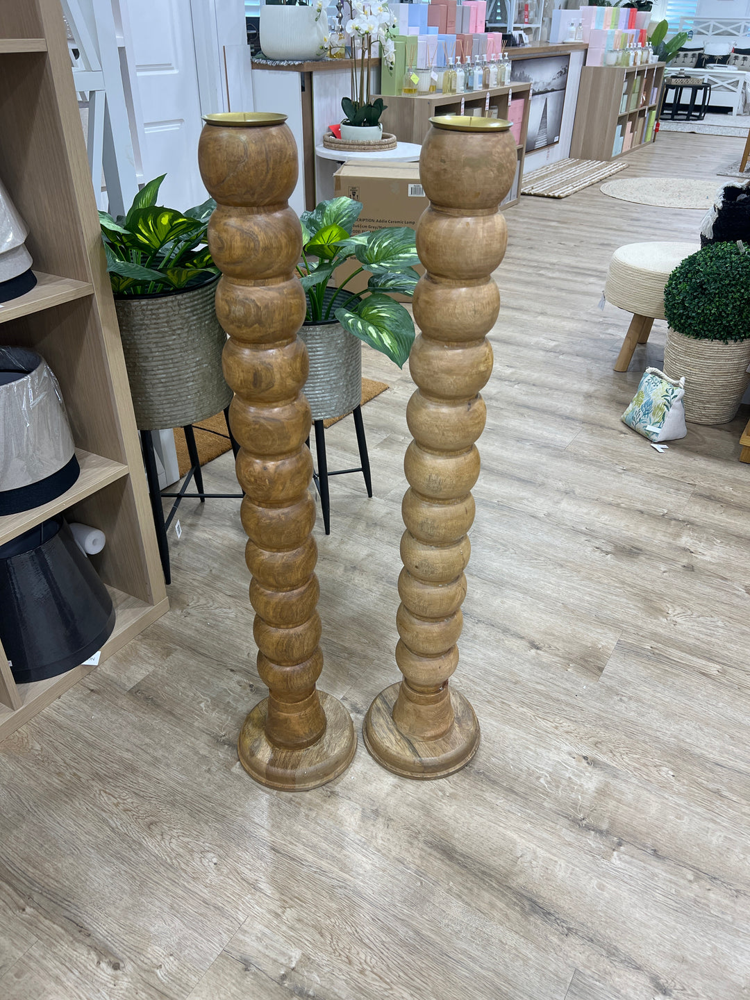 Alpha Wood Floor Candleholder large