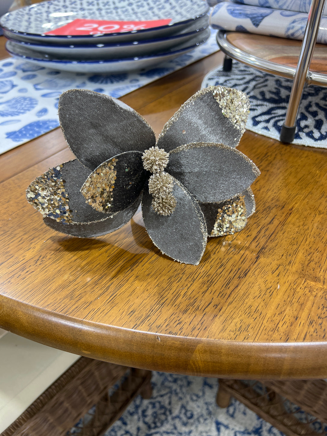 Brown Glitter Petals Ponsettia