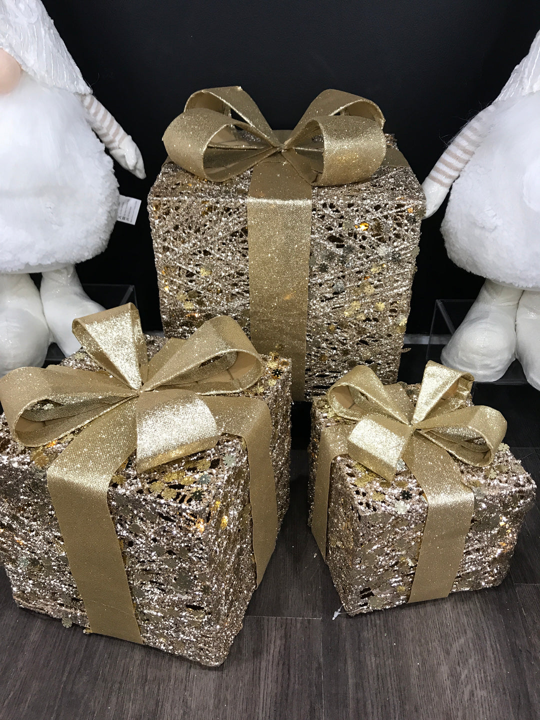 Gift Box /Snowflakes LED Fabric 15 x 15cm Sml