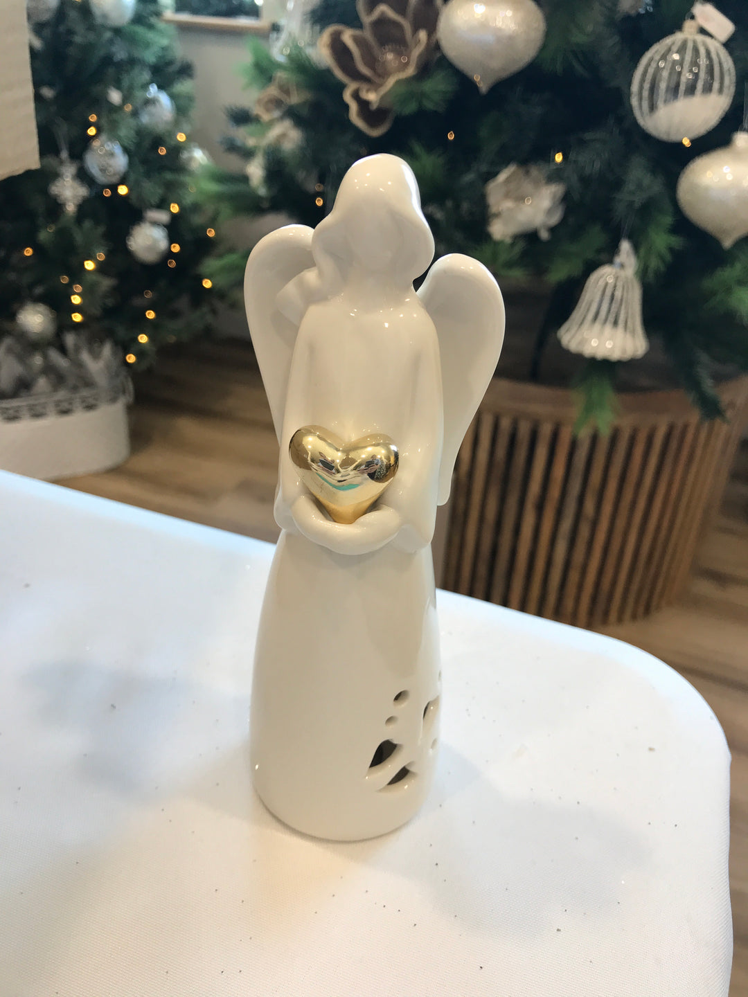 Angel w/Heart Deco Cer 6xx5x17cm Wht/Gld