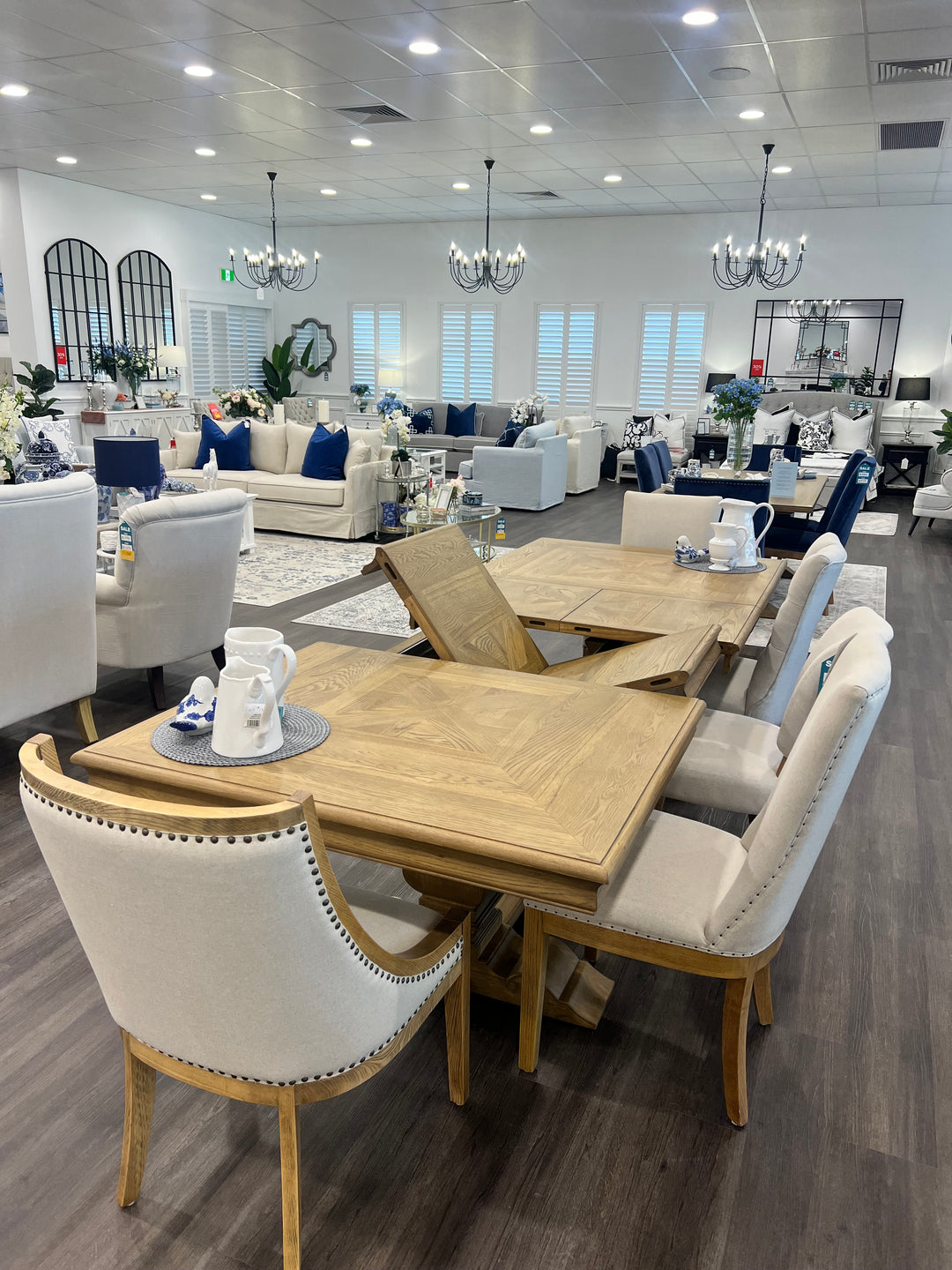 Stamford Oak Extendable Dining Table 180cm to 280cm