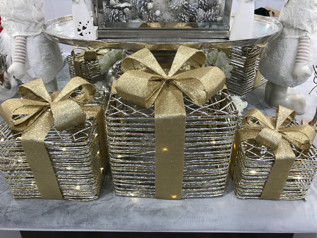 Gift Box/LED Fabric Sml 15x15cm Gold