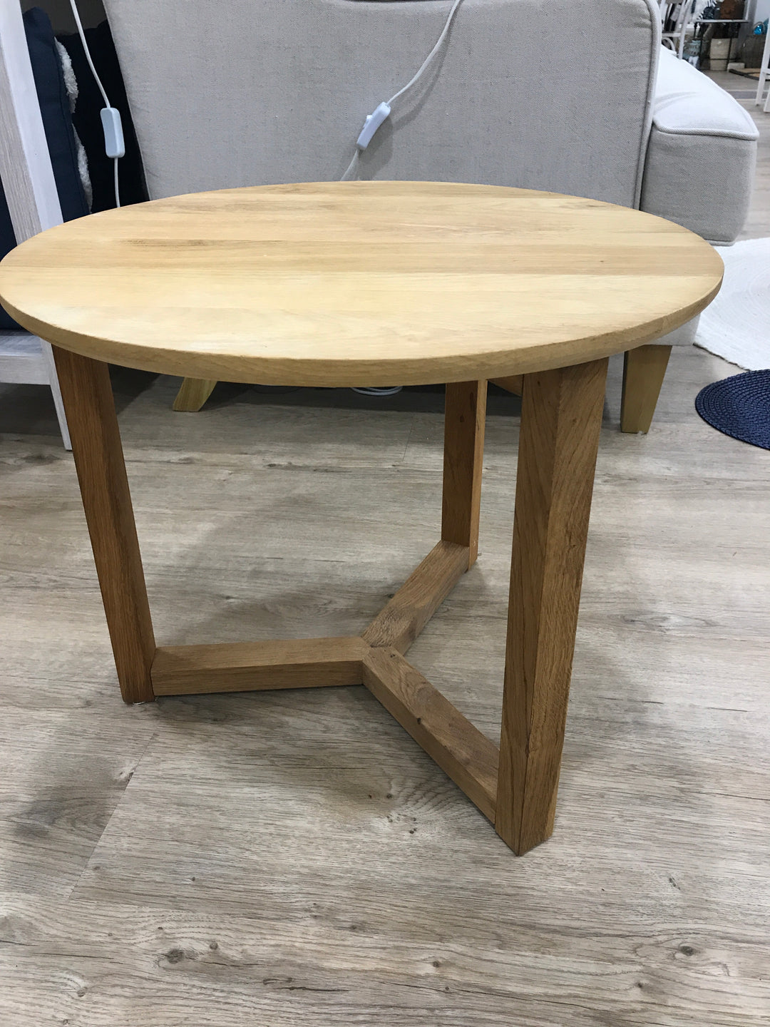 Oslo side table - Floorstock OPs