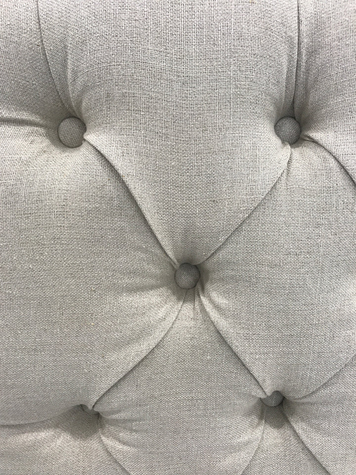 Hampton Beige Buttoned Bedhead King