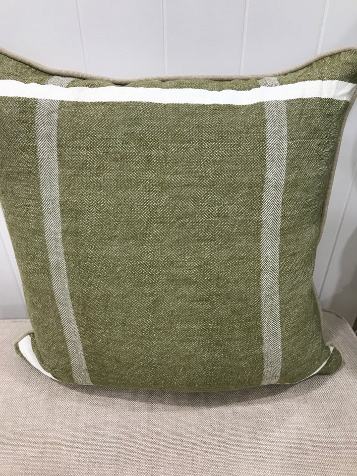 Hamptons Cotswold Olive Green