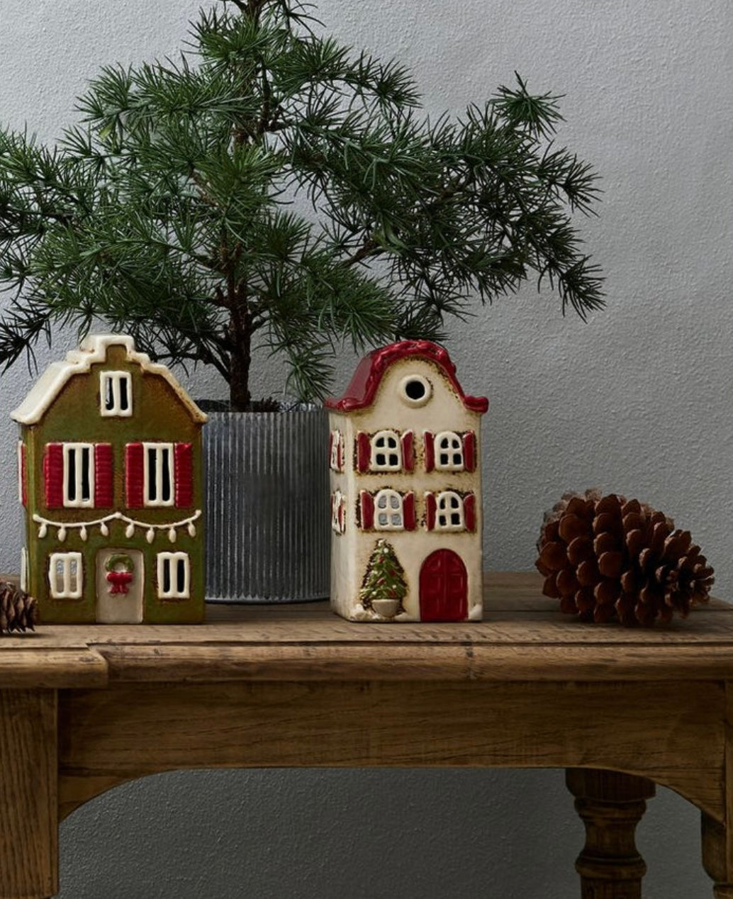 Alsace Tea Light Villa Christmas Stone with Red Shutters
