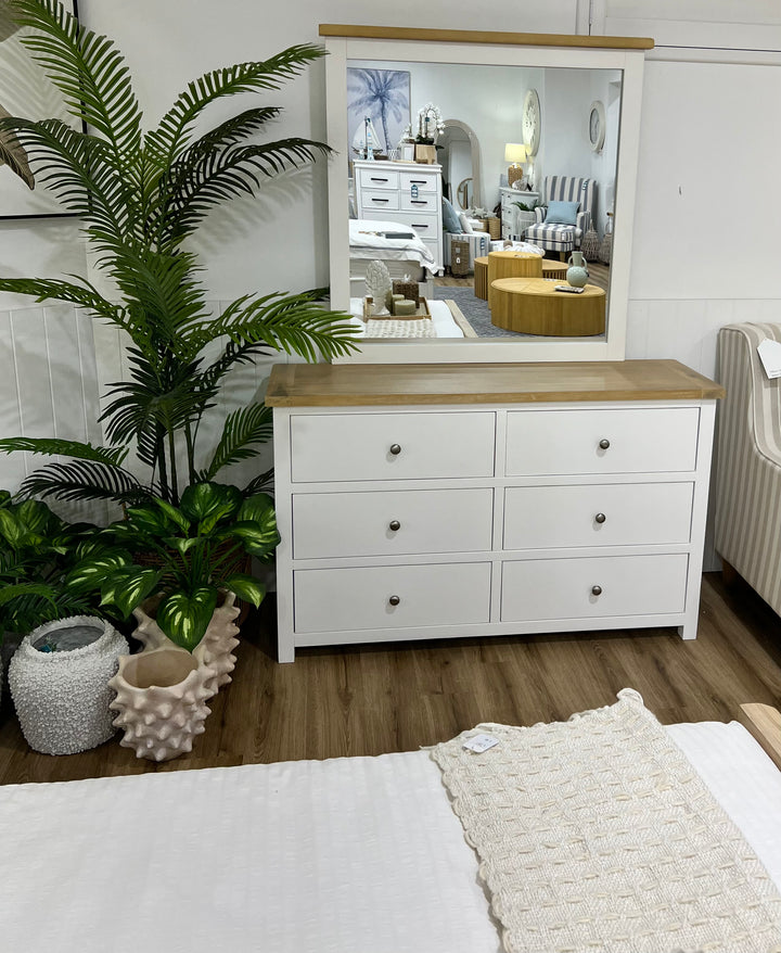 Laguna Queen Bedroom Bundle Dresser with Mirror