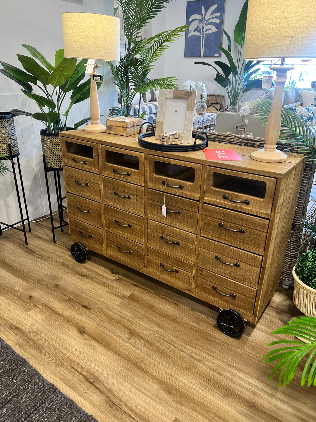 Boston Sideboard FLOORSTOCK OP