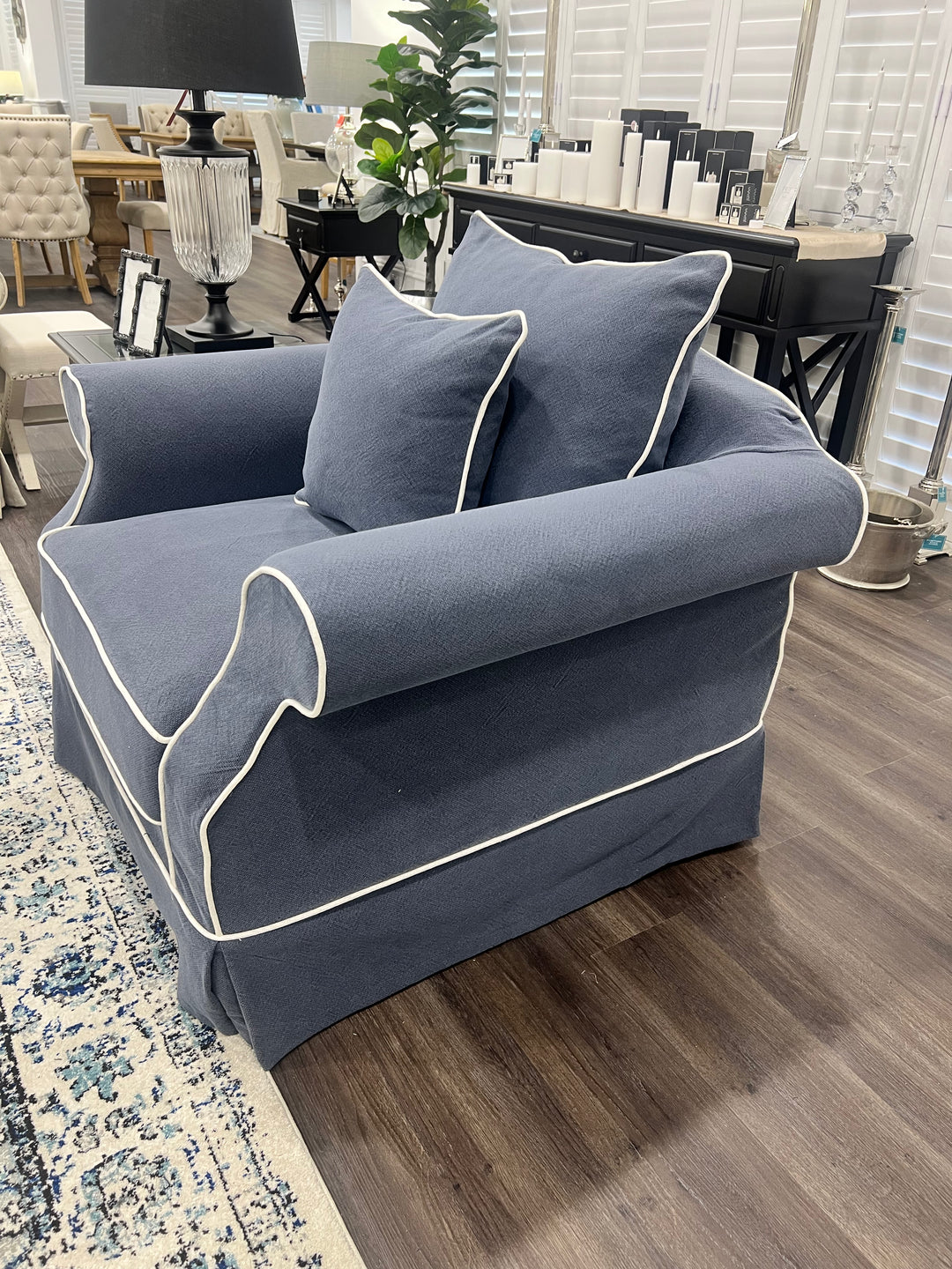 Ayla Hamptons Armchair Navy