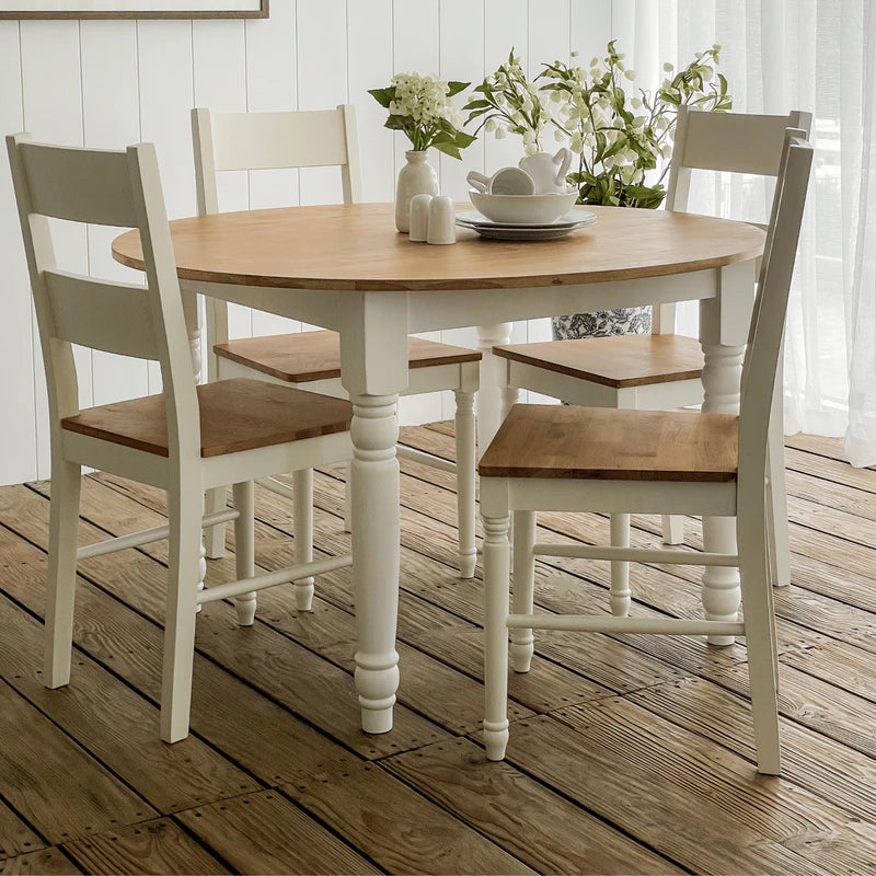 East Hampton Round Dining Table FLOORSTOCK OP