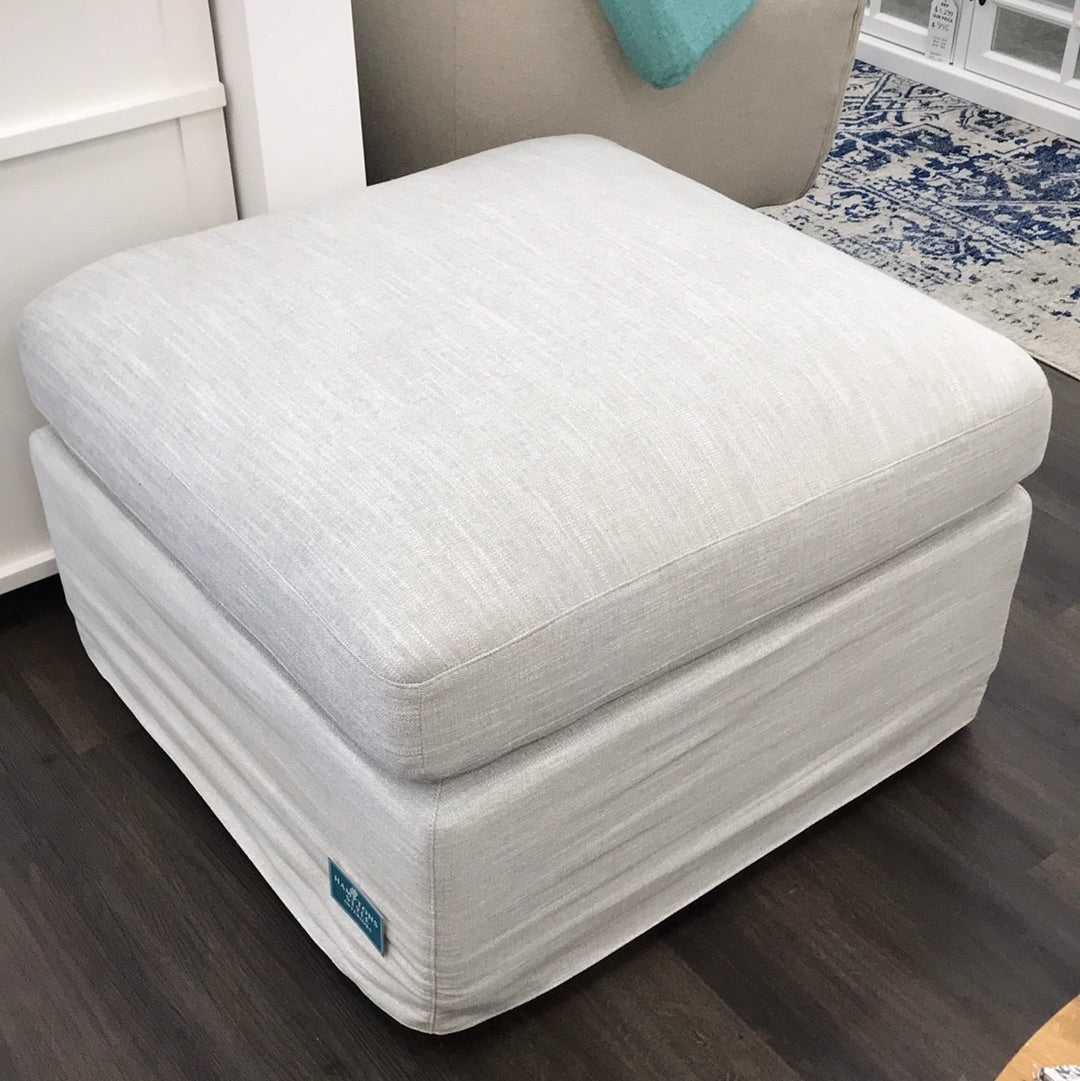 Birkshire Ottoman Grey