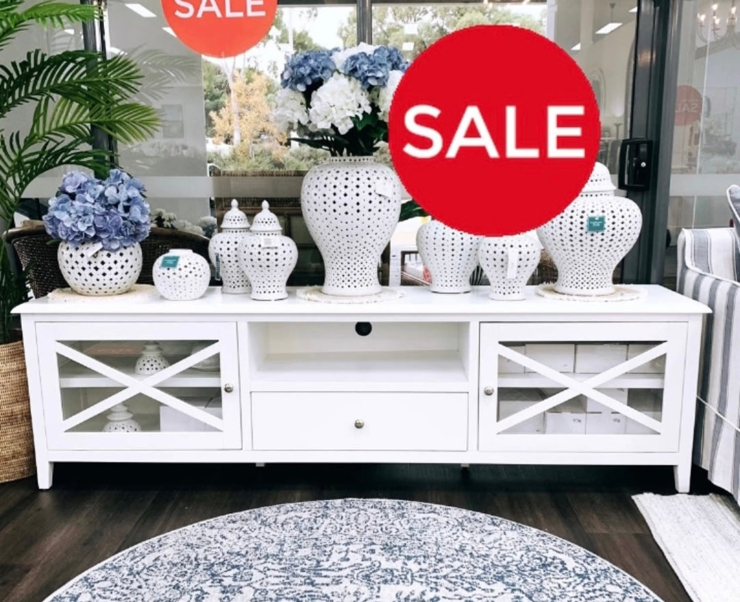 Hampton TV Unit 210cm