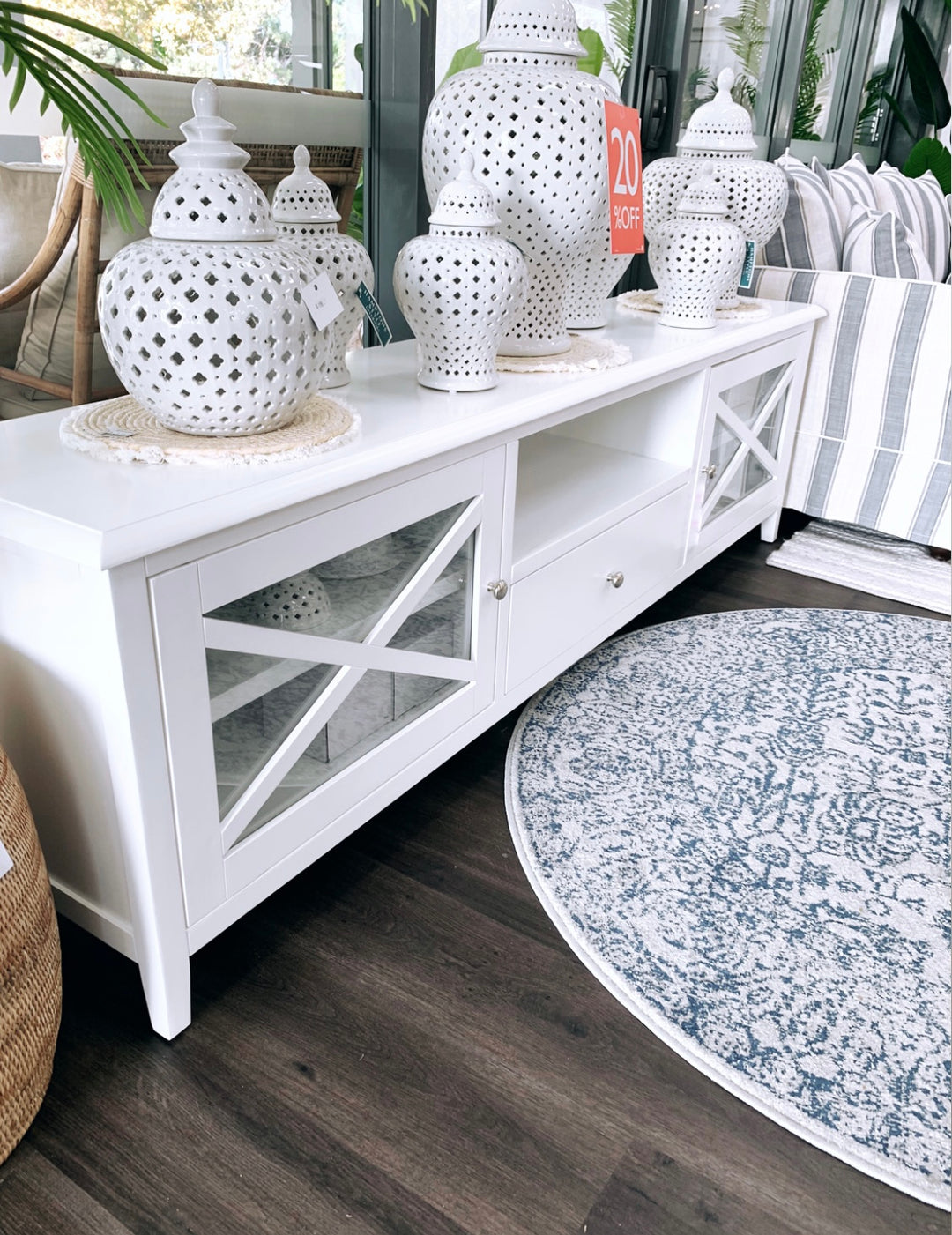 Hampton TV Unit 210cm