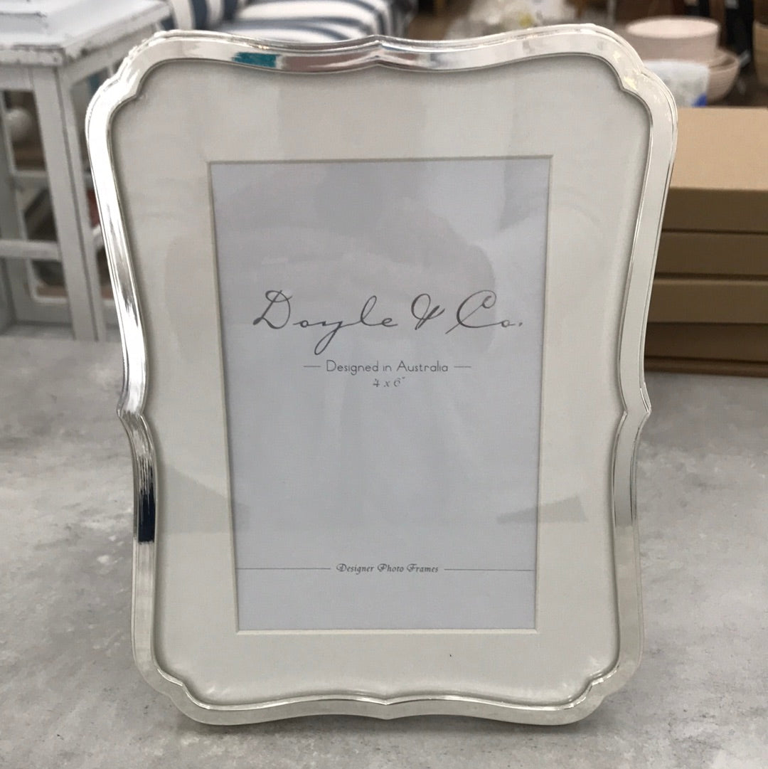 S/PLTD OTHELO SILVER CURAVATUR FRAME 4X6